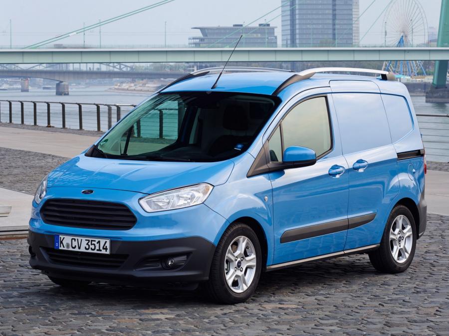  Ford Transit Courier 2014 года  (фото 15 из 17)